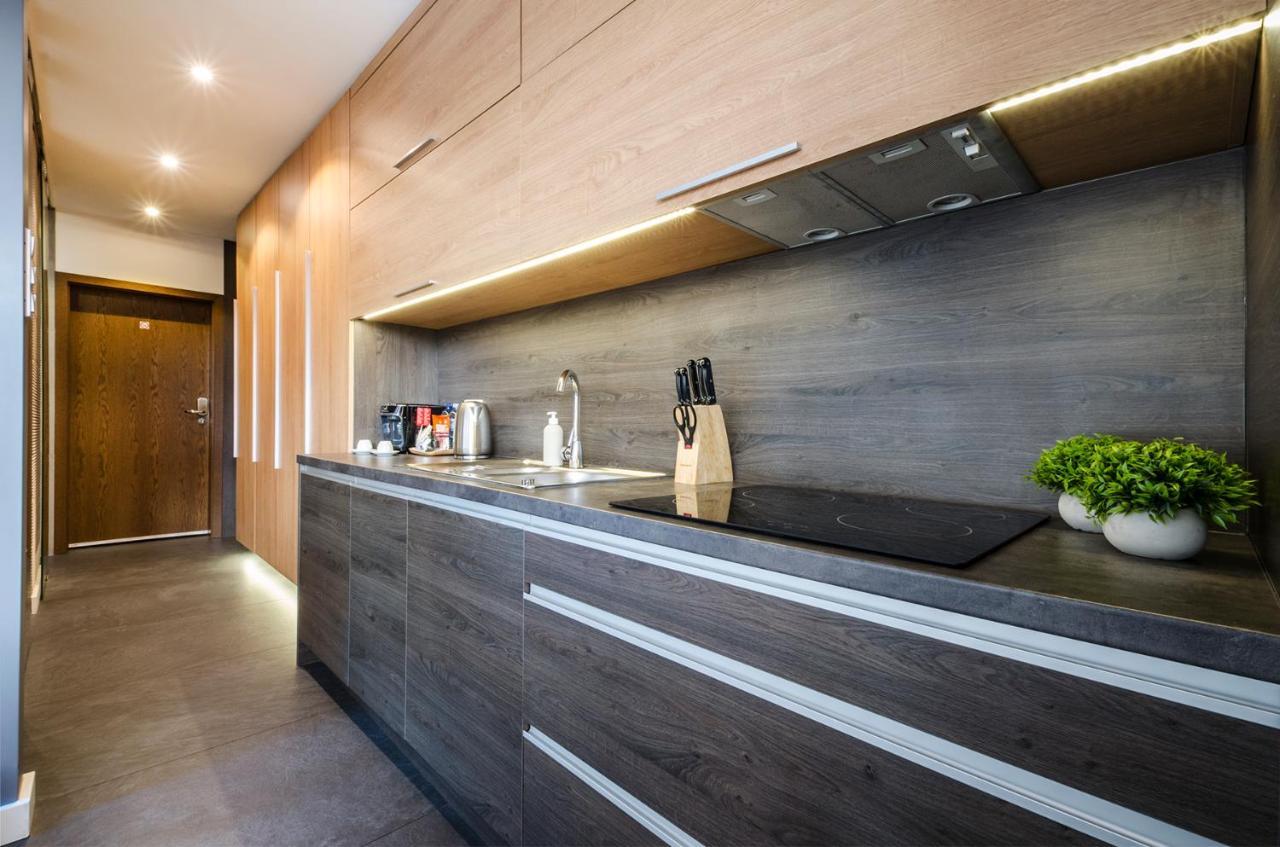 Lupoapartments Z Jacuzzi Pole Dance Leczycka 29 Klimatyzacja Parking Dostep Na Kod وودج المظهر الخارجي الصورة
