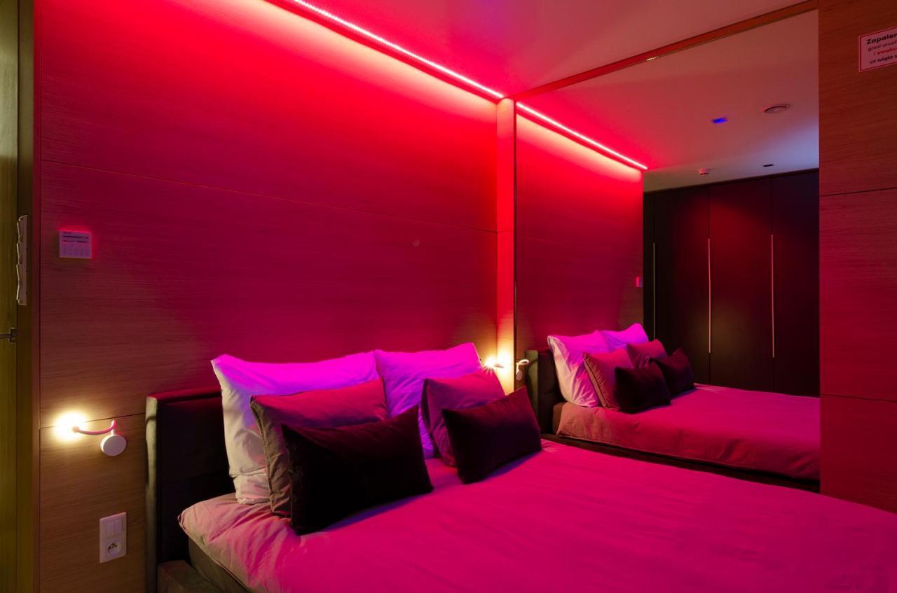 Lupoapartments Z Jacuzzi Pole Dance Leczycka 29 Klimatyzacja Parking Dostep Na Kod وودج الغرفة الصورة