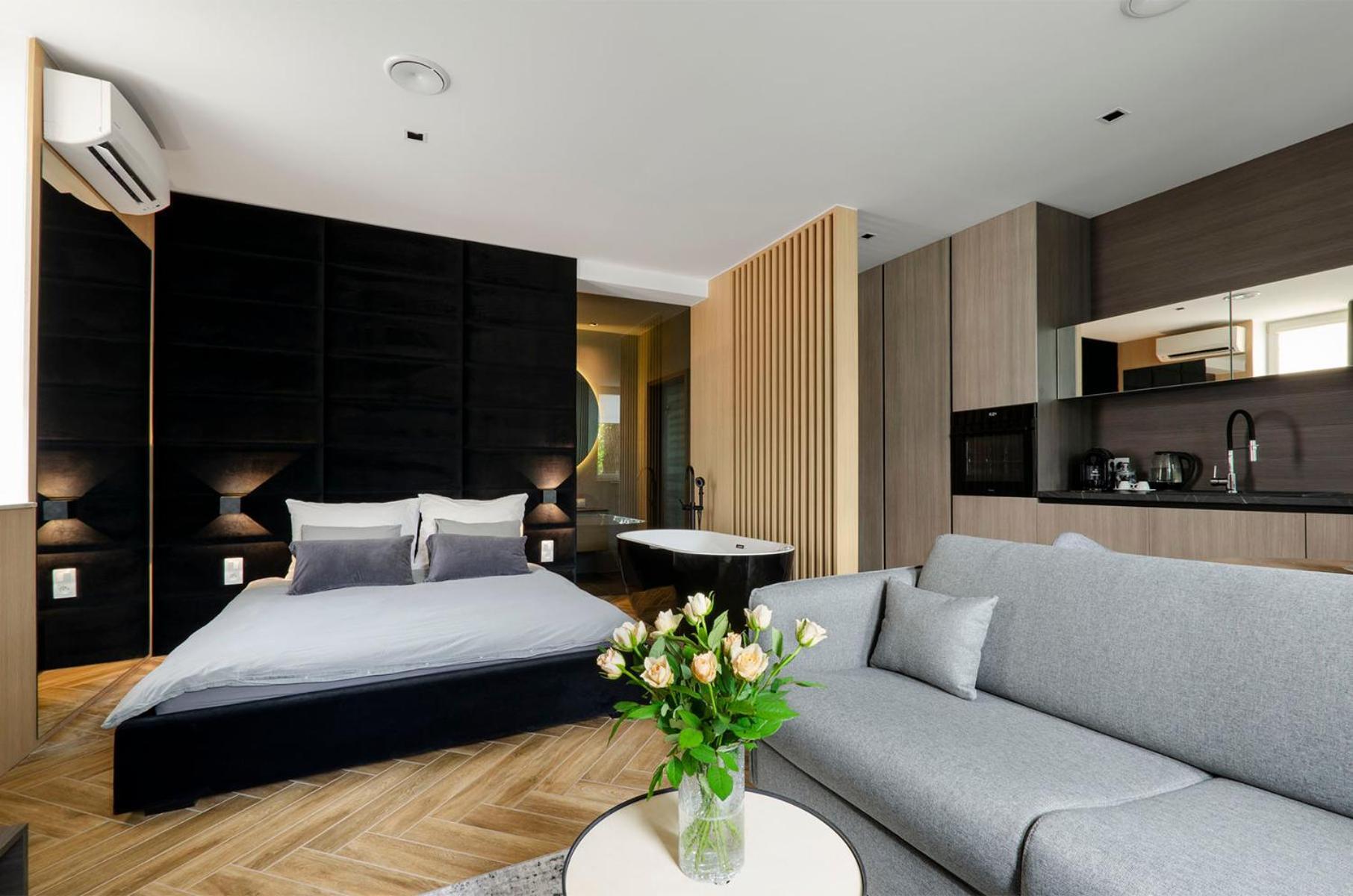 Lupoapartments Z Jacuzzi Pole Dance Leczycka 29 Klimatyzacja Parking Dostep Na Kod وودج المظهر الخارجي الصورة