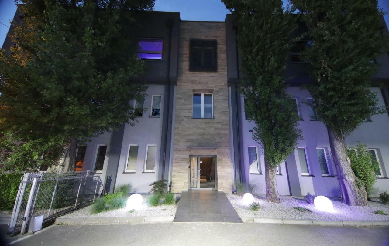 Lupoapartments Z Jacuzzi Pole Dance Leczycka 29 Klimatyzacja Parking Dostep Na Kod وودج المظهر الخارجي الصورة